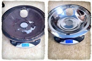 Comparison of the old and new pans. While we don't know the actually mass of the old pan when it was new, there is a significant difference, and the amount of rust under the old pan makes a ~43g difference seem believable.