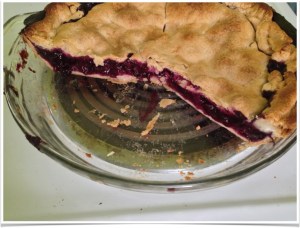 The cut (non-modified) Blueberry pie.